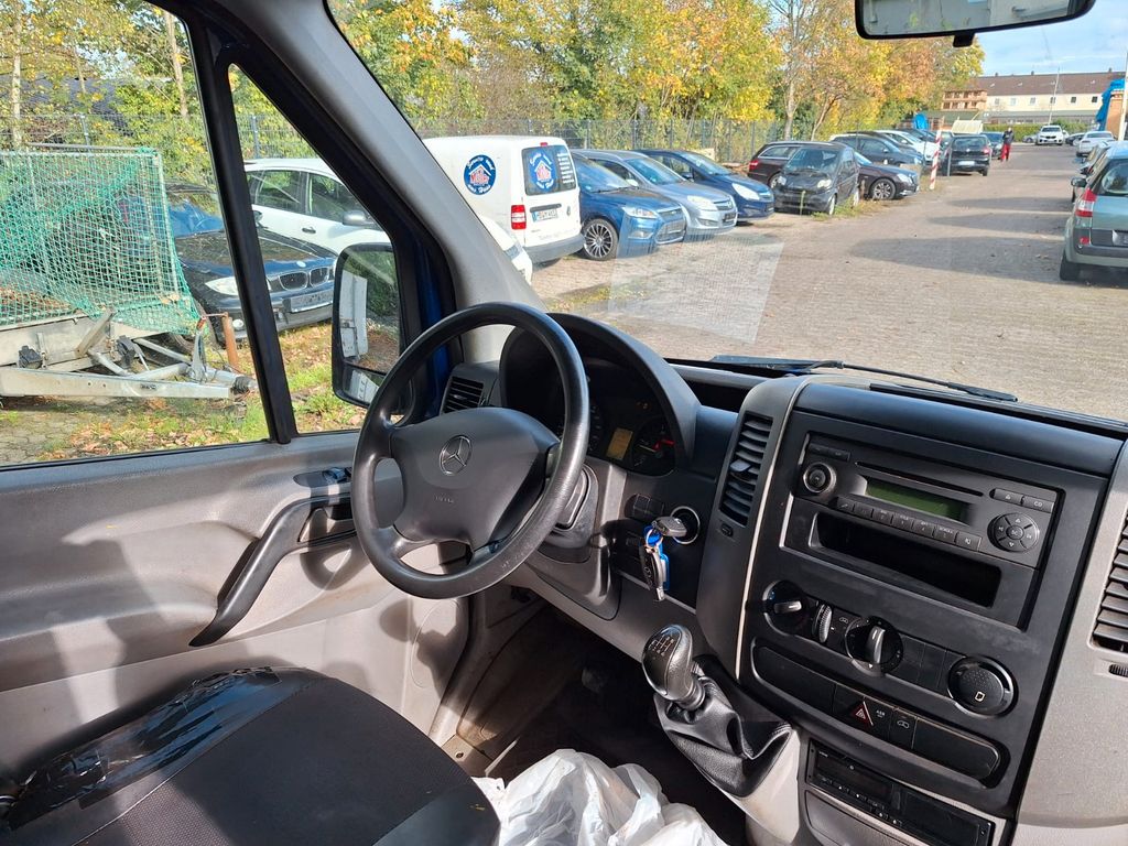 Mercedes-Benz Sprinter 2012