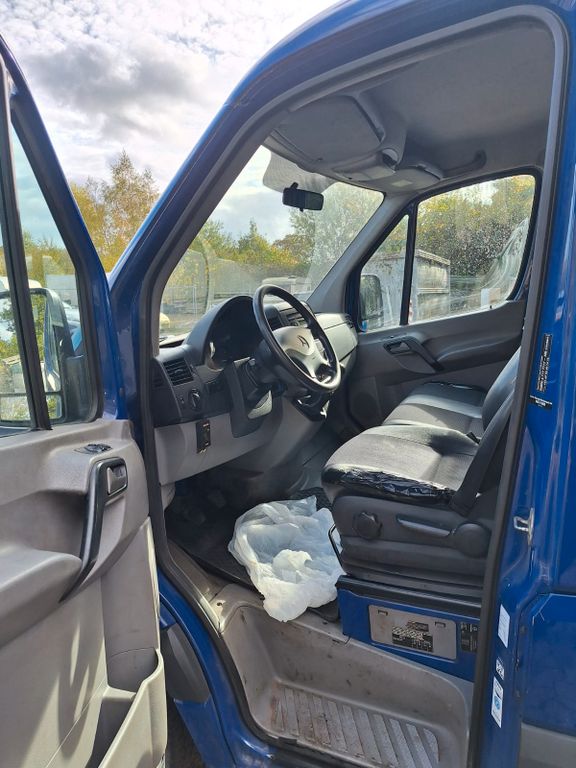 Mercedes-Benz Sprinter 2012