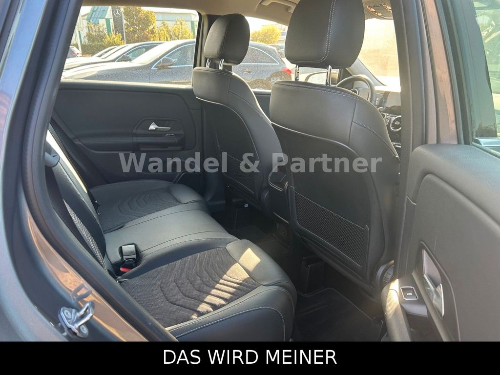 Mercedes-Benz B 180 2022