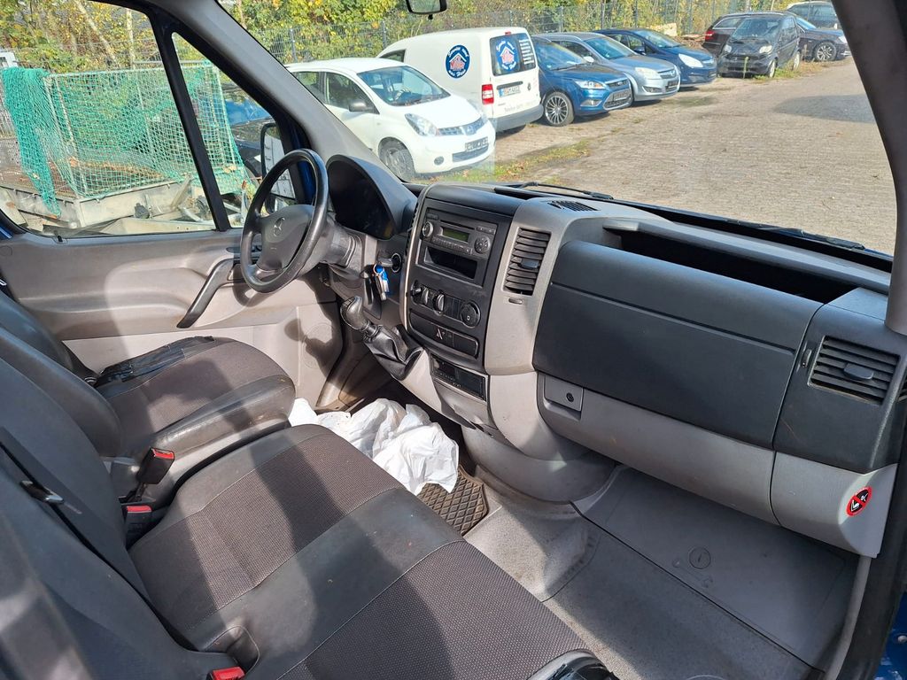 Mercedes-Benz Sprinter 2012