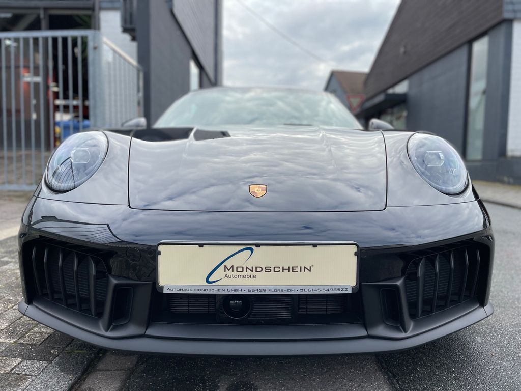 Porsche 992 2025