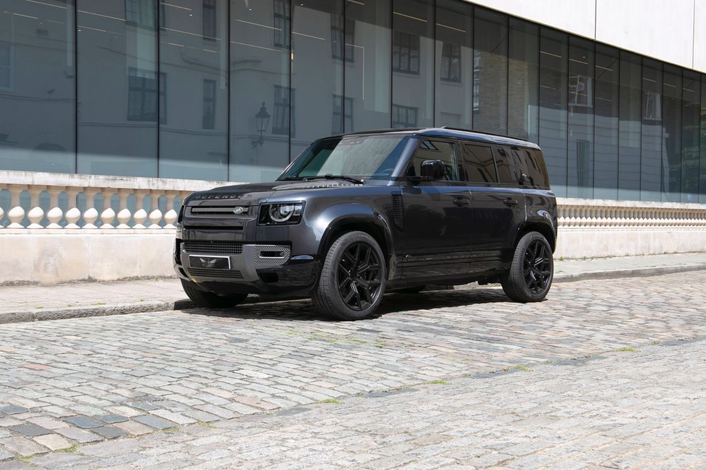 Land Rover Defender 2023