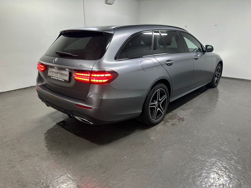 Mercedes-Benz E 300 2022