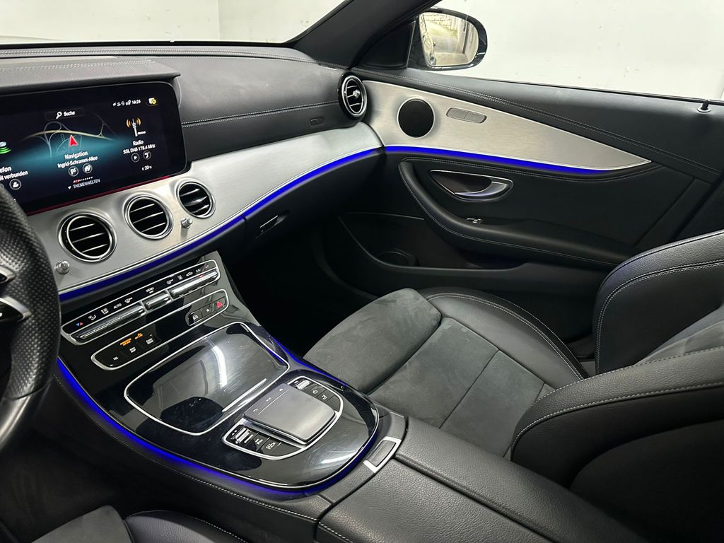 Mercedes-Benz E 300 2022