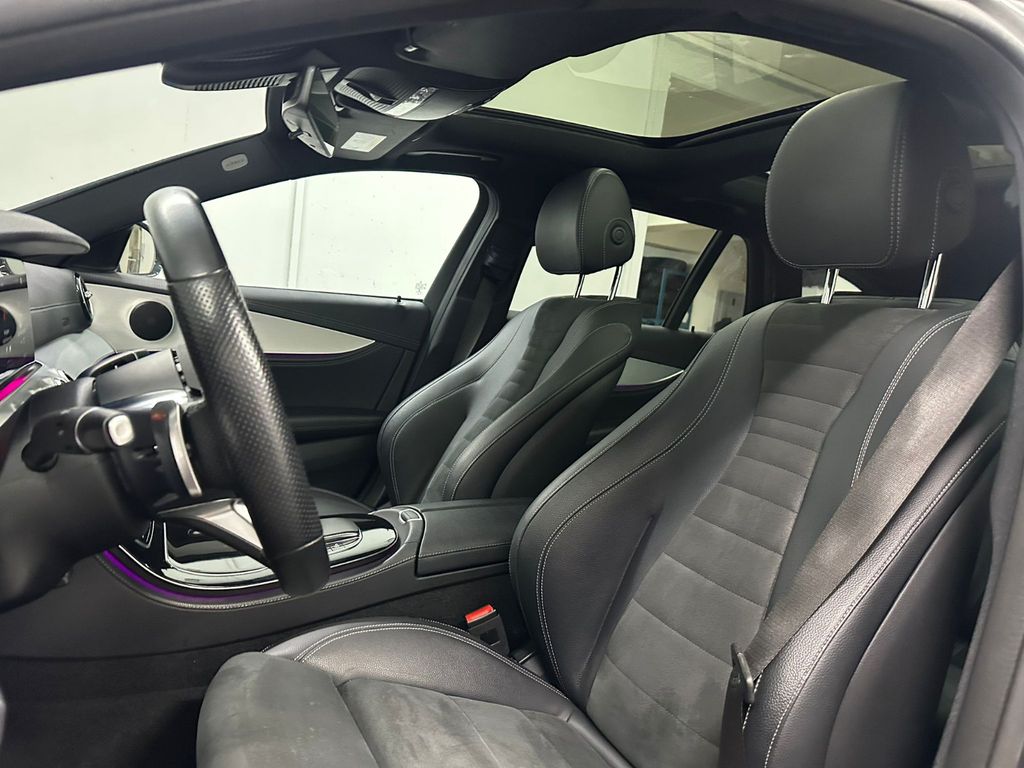 Mercedes-Benz E 300 2022