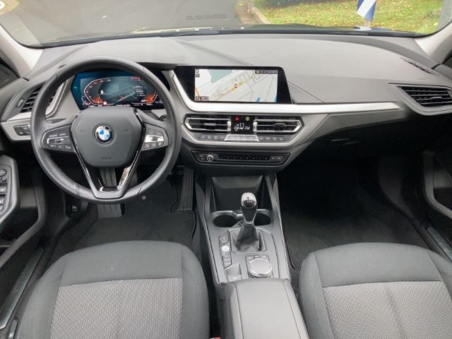 BMW 118 2022