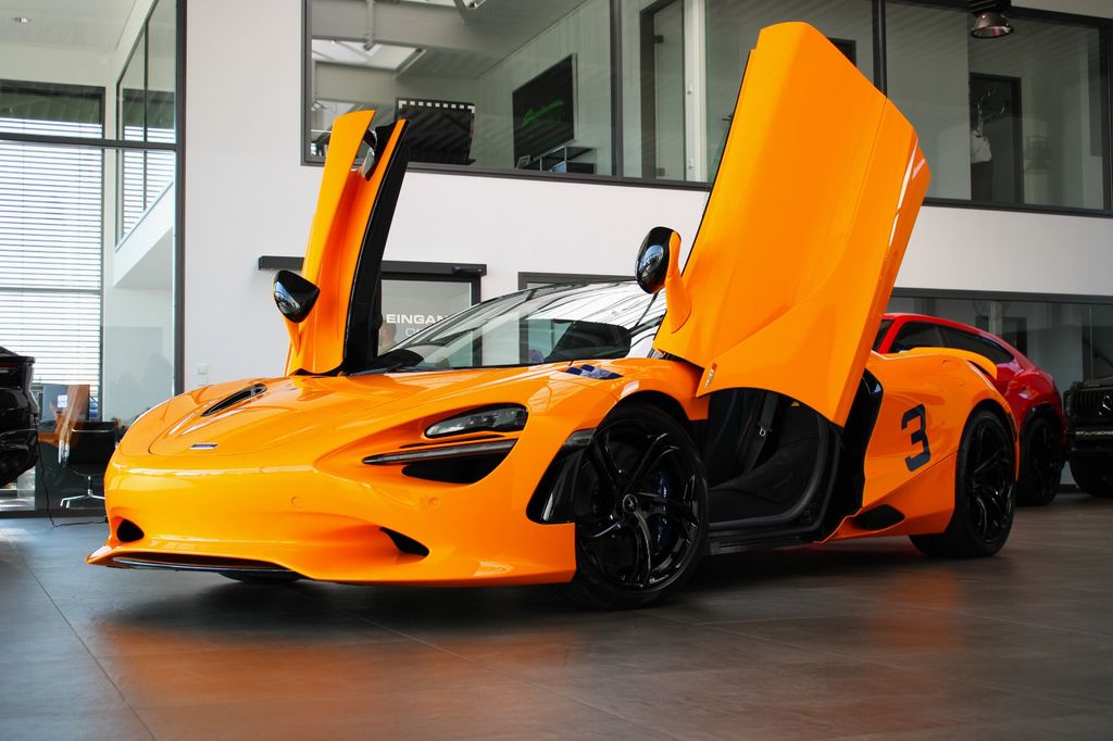 McLaren 750S 2024