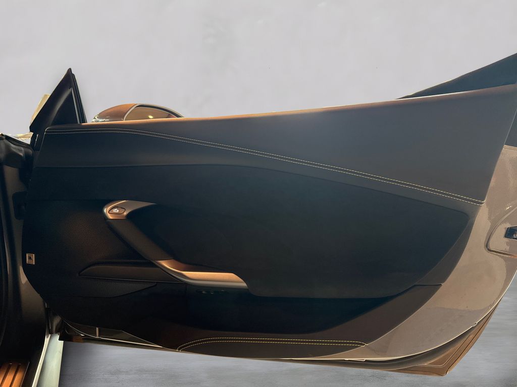 Ferrari 296 GTS 2025