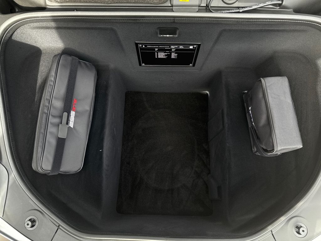 Ferrari 296 GTS 2025