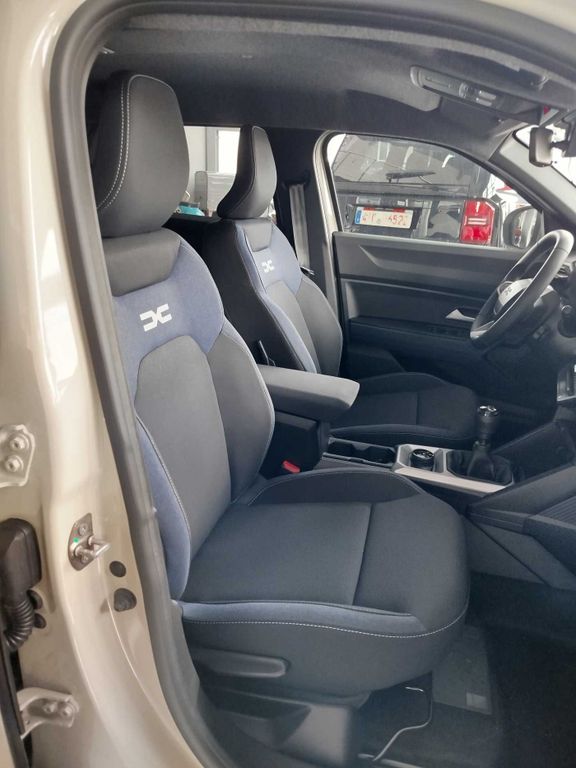 Dacia Duster 2025