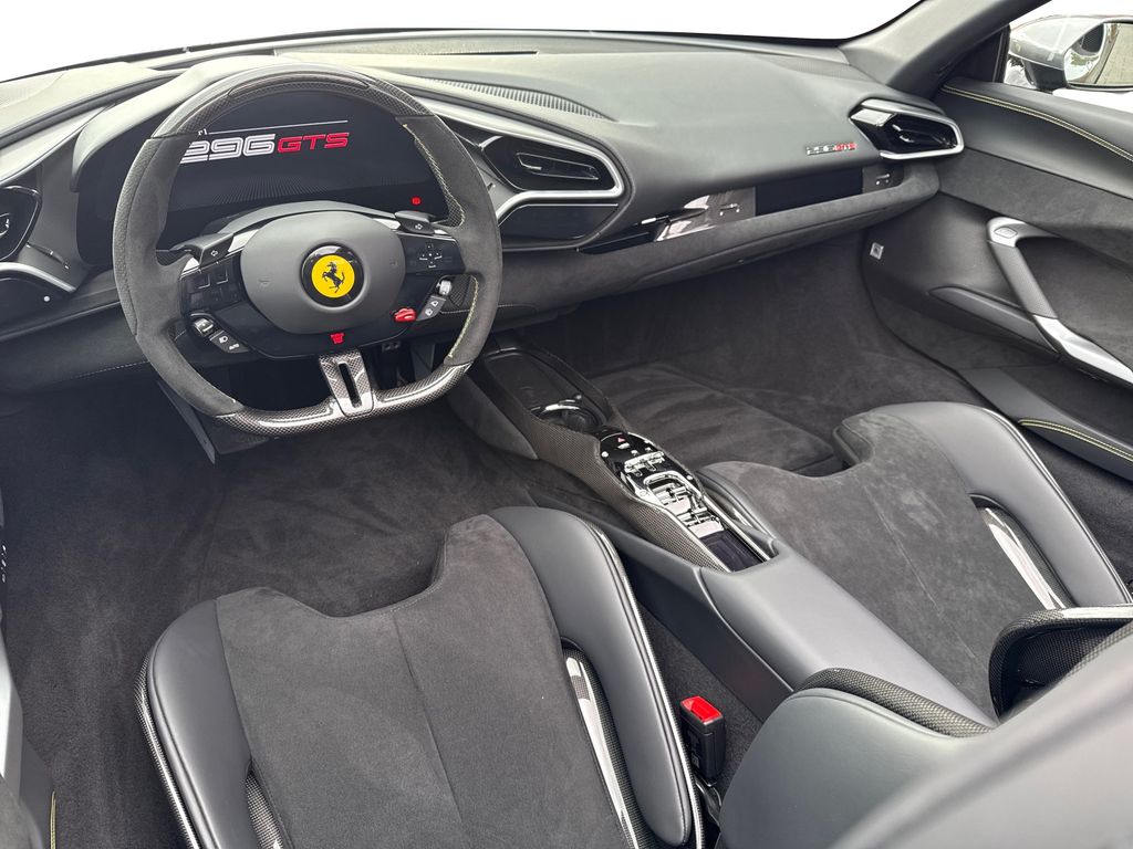 Ferrari 296 GTS 2025