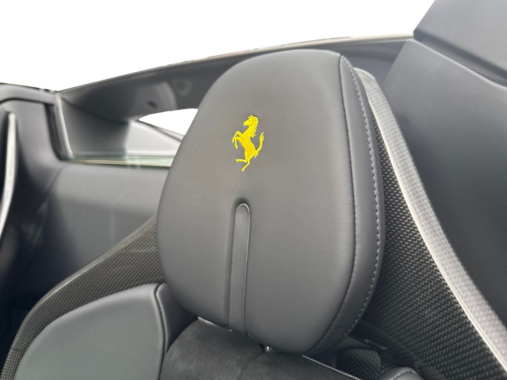 Ferrari 296 GTS 2025
