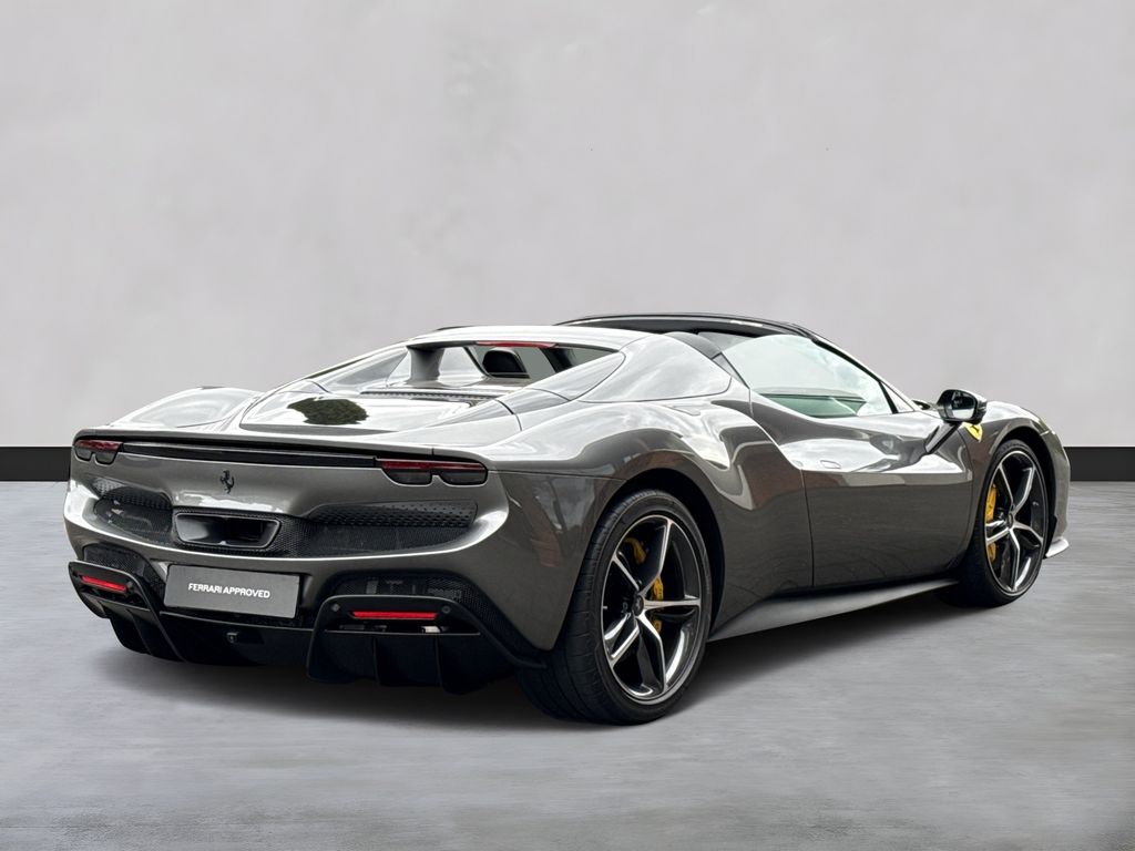 Ferrari 296 GTS 2025