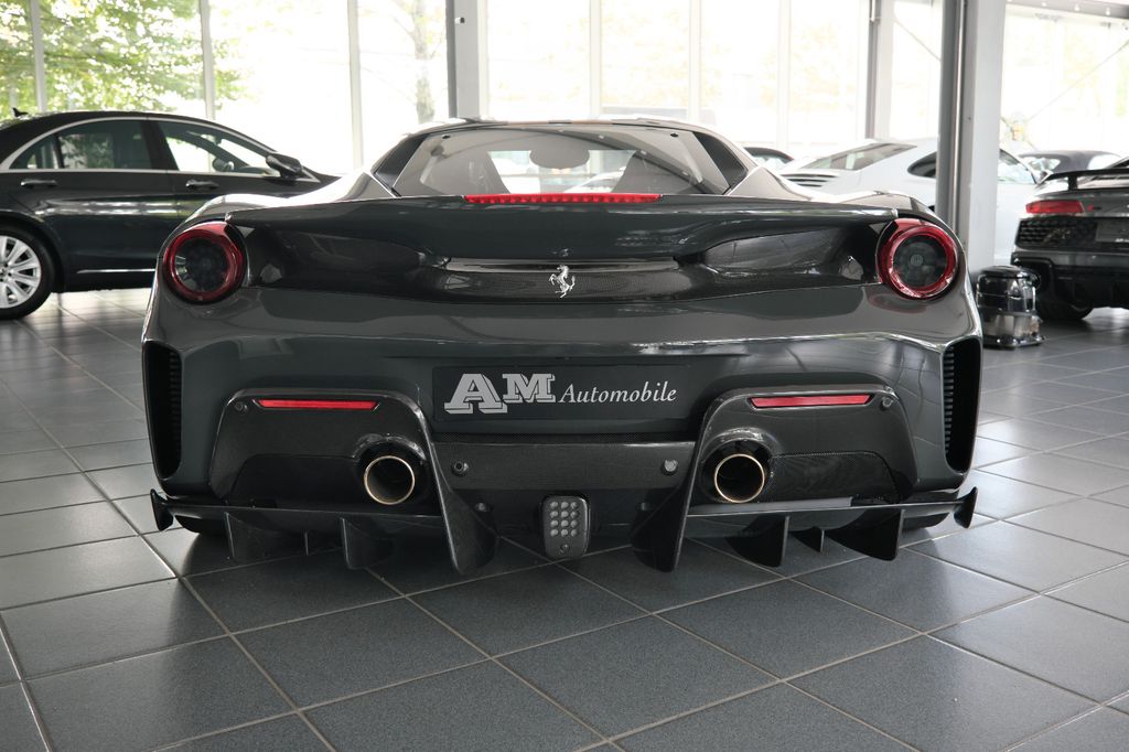 Ferrari 488 Pista 2019