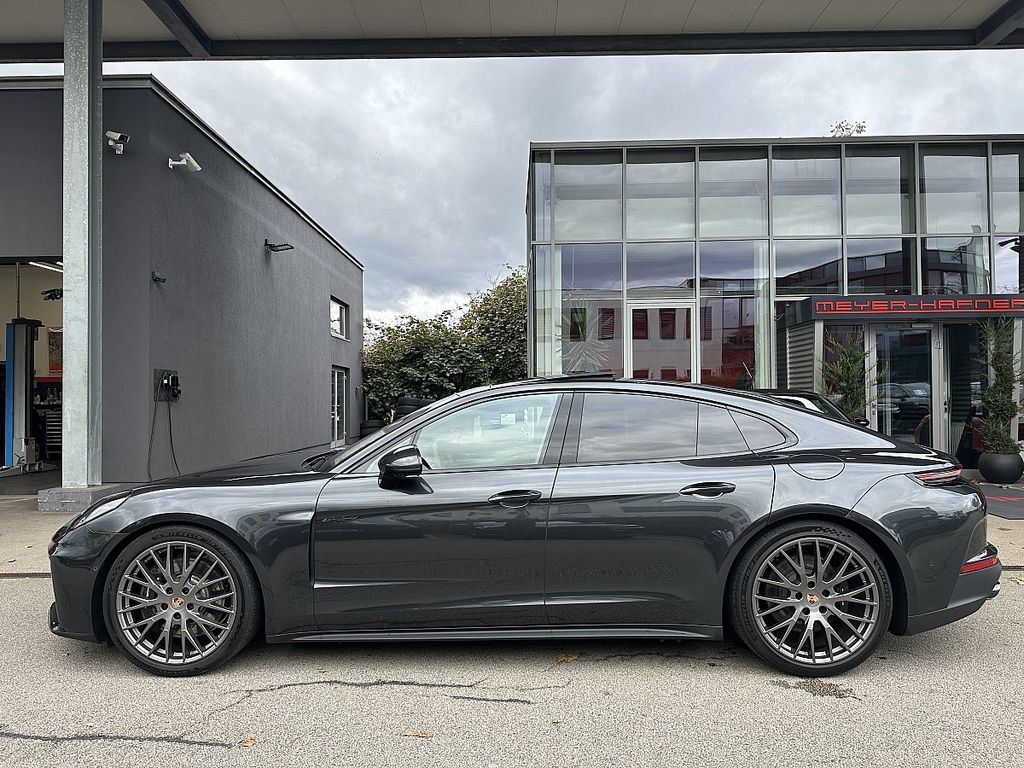 Porsche Panamera 2024