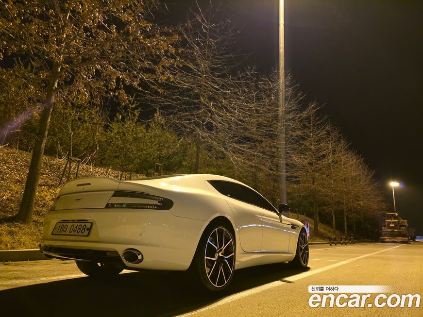 Astonmartin Rapide 2016