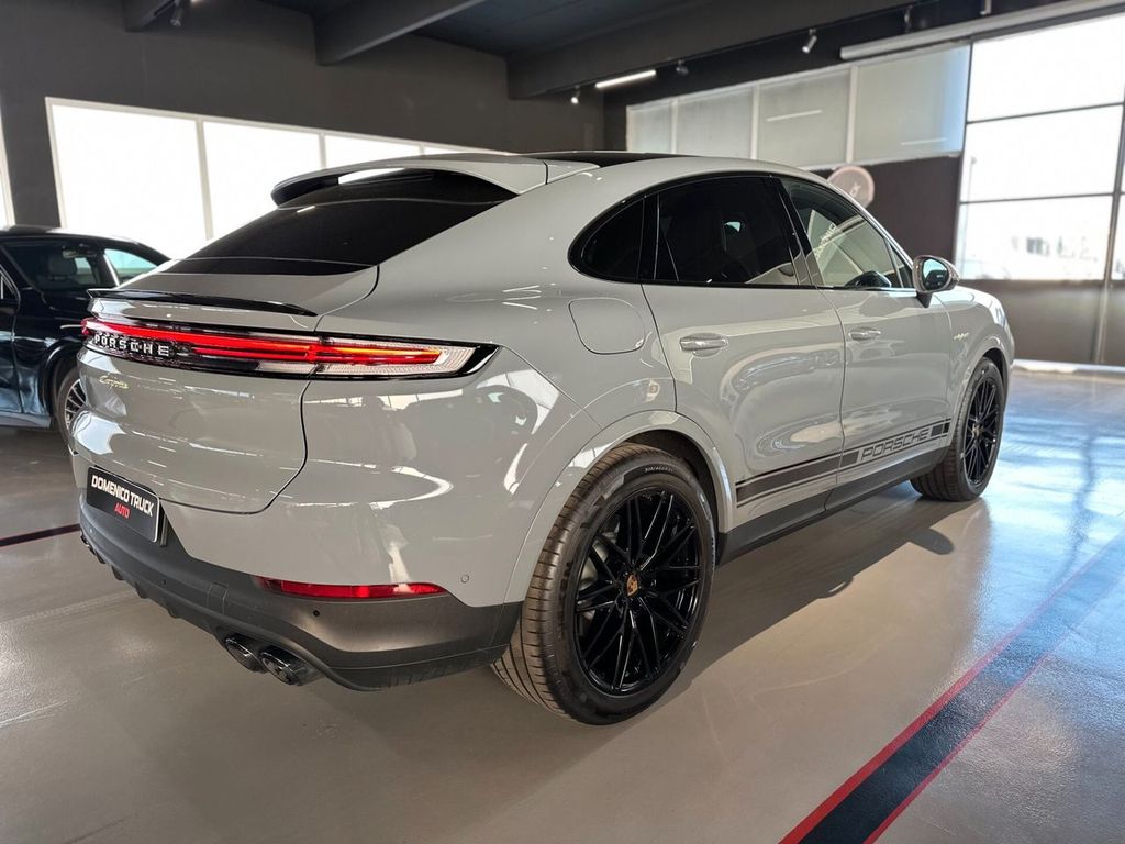 Porsche Cayenne 2024