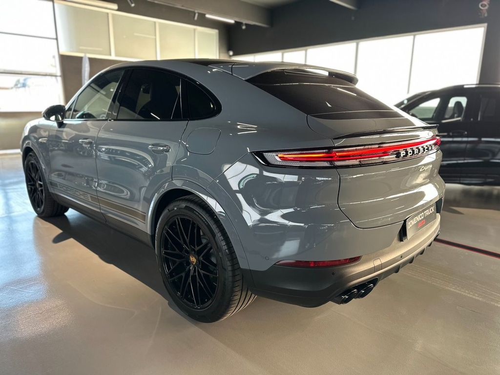 Porsche Cayenne 2024