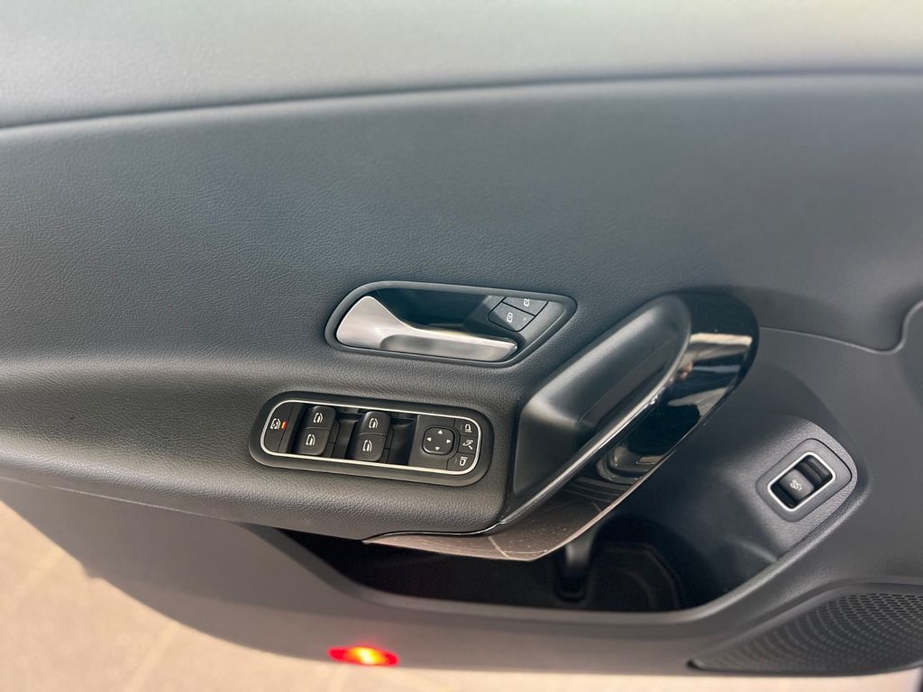 Mercedes-Benz CLA 180 2020