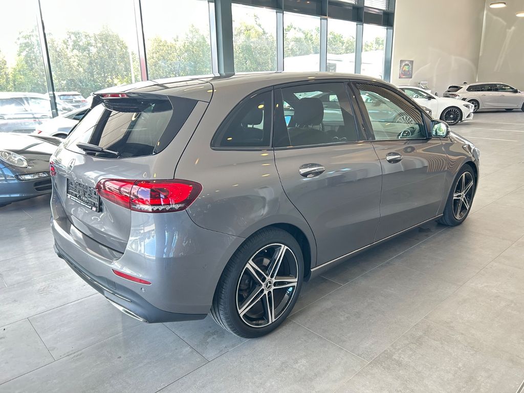 Mercedes-Benz B 200 2022