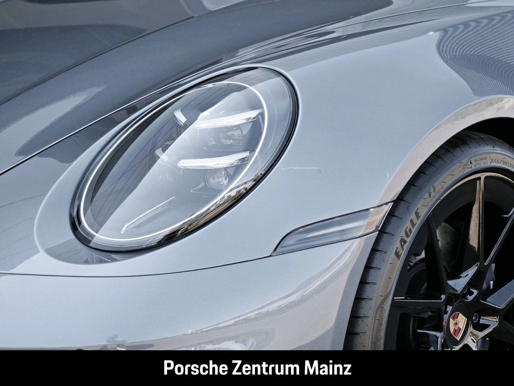 Porsche 992 2025