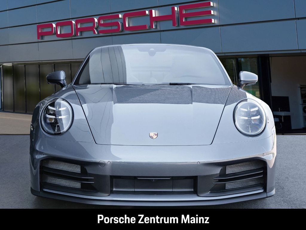 Porsche 992 2025