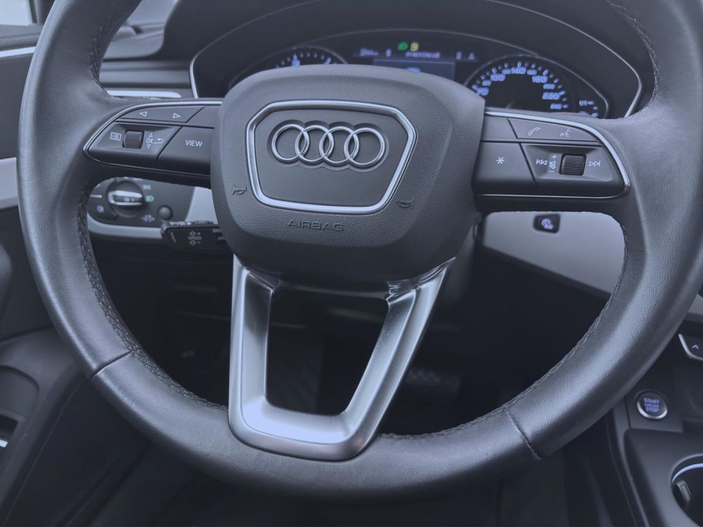 Audi A4 2023