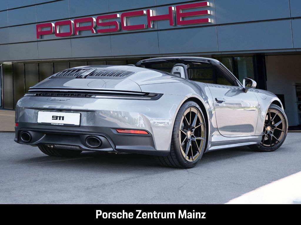 Porsche 992 2025