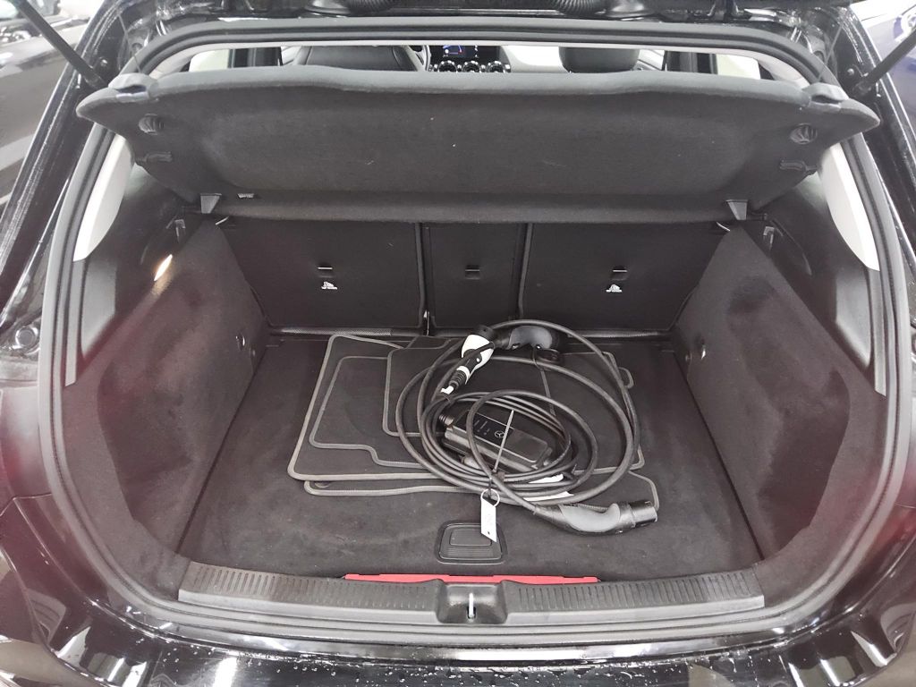 Mercedes-Benz B 250 2022