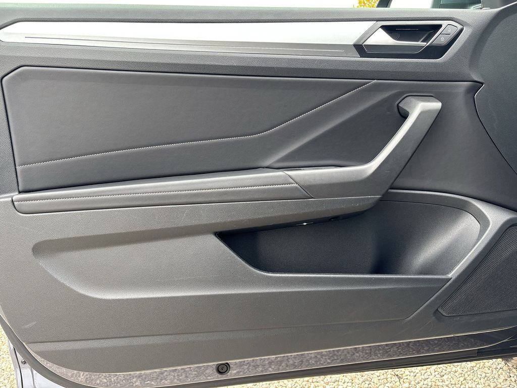 Volkswagen T-Roc 2023