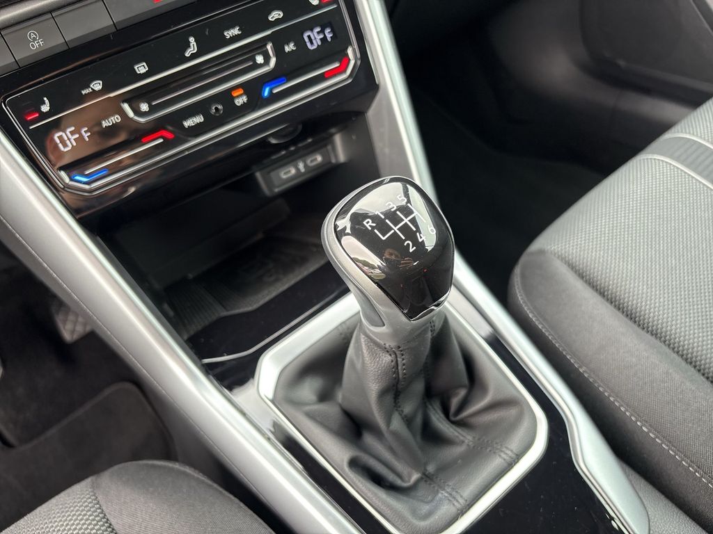 Volkswagen T-Roc 2023