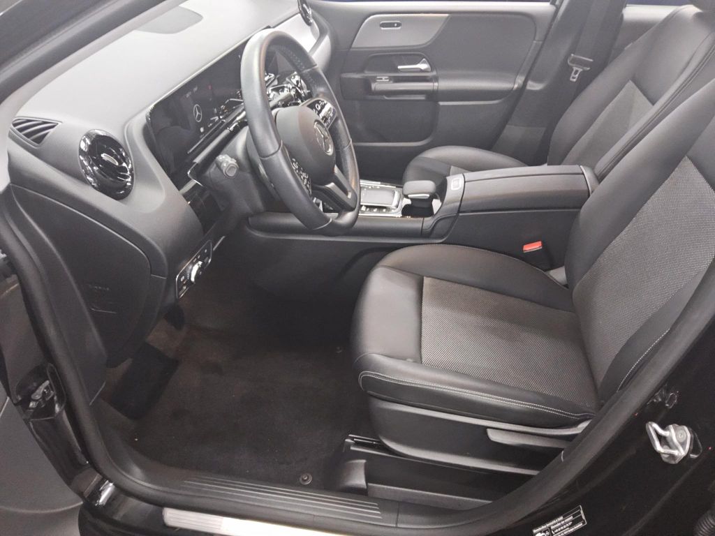 Mercedes-Benz B 250 2022