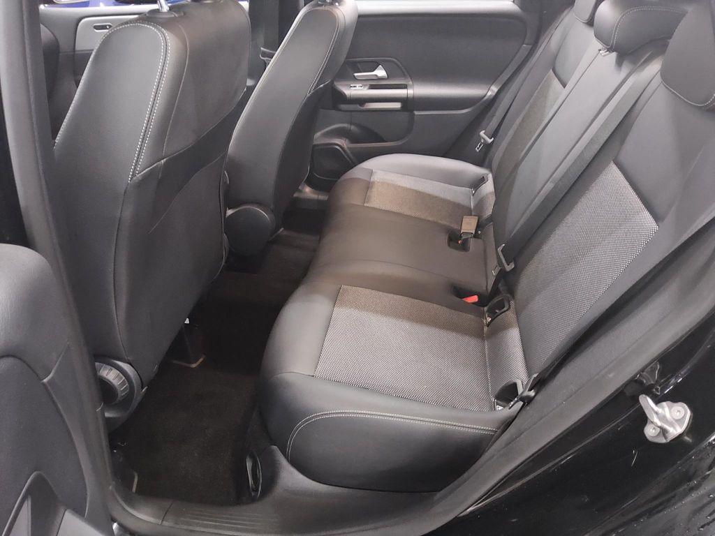 Mercedes-Benz B 250 2022