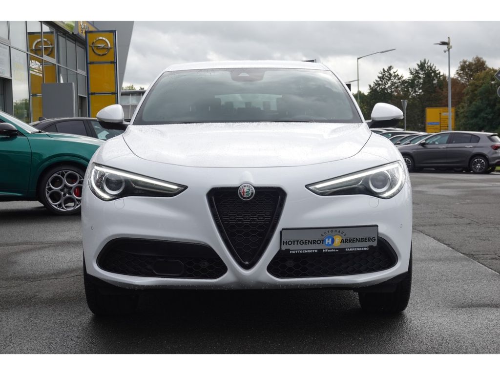 Alfa Romeo Stelvio 2022