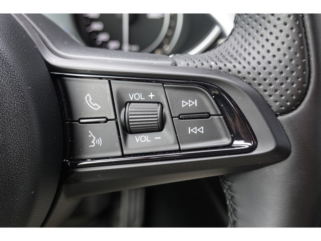 Alfa Romeo Stelvio 2022