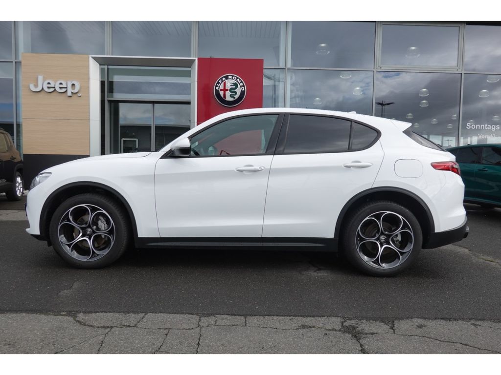 Alfa Romeo Stelvio 2022