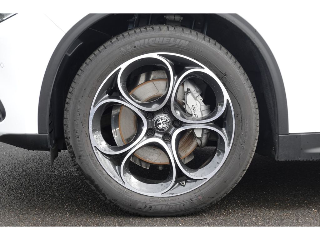 Alfa Romeo Stelvio 2022