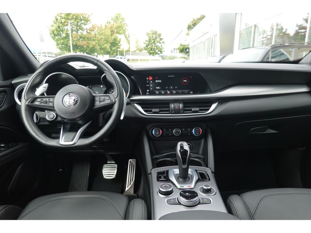 Alfa Romeo Stelvio 2022