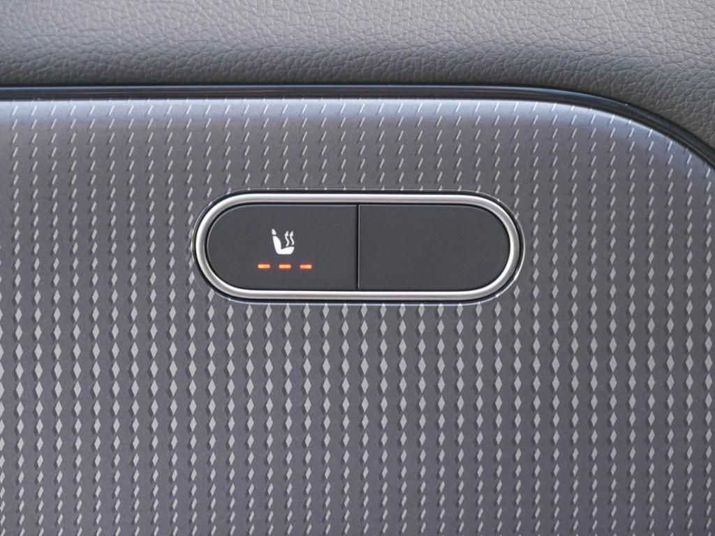 Mercedes-Benz GLA 200 2023