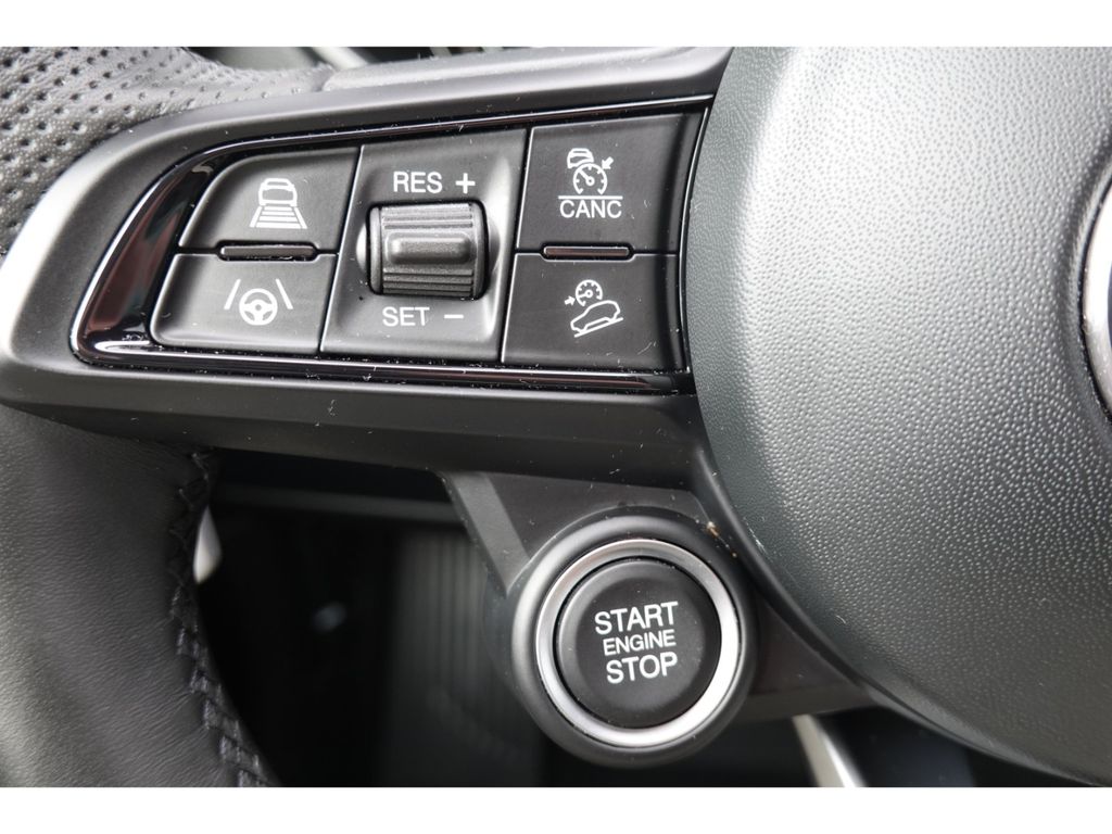 Alfa Romeo Stelvio 2022