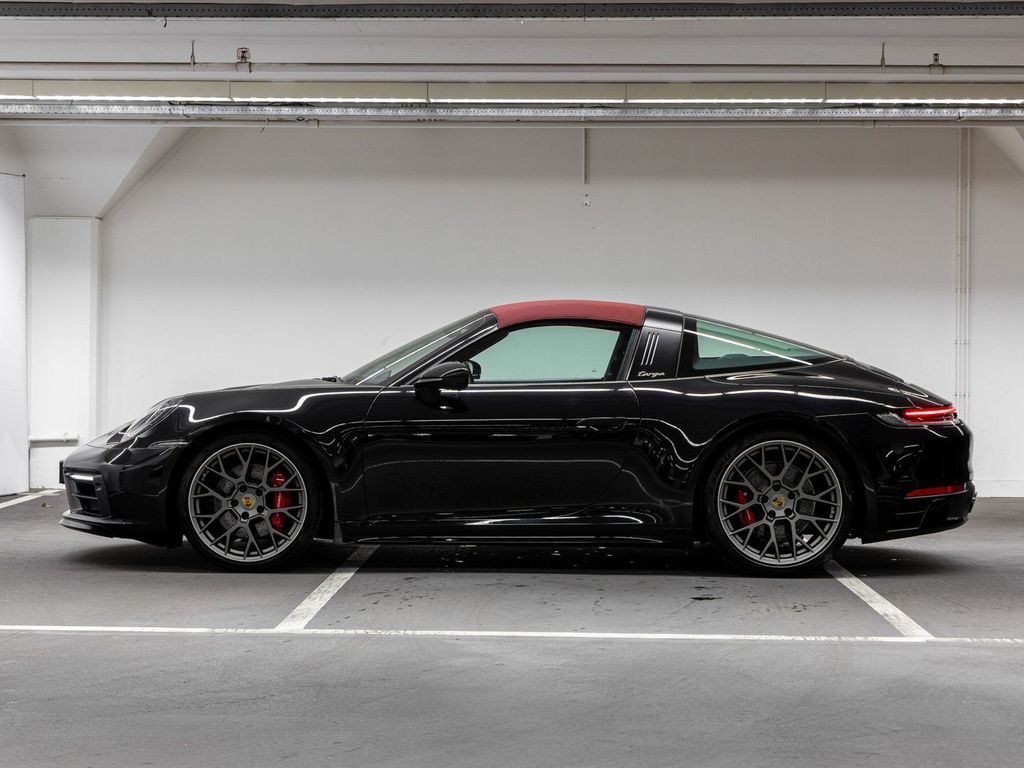 Porsche 992 2021