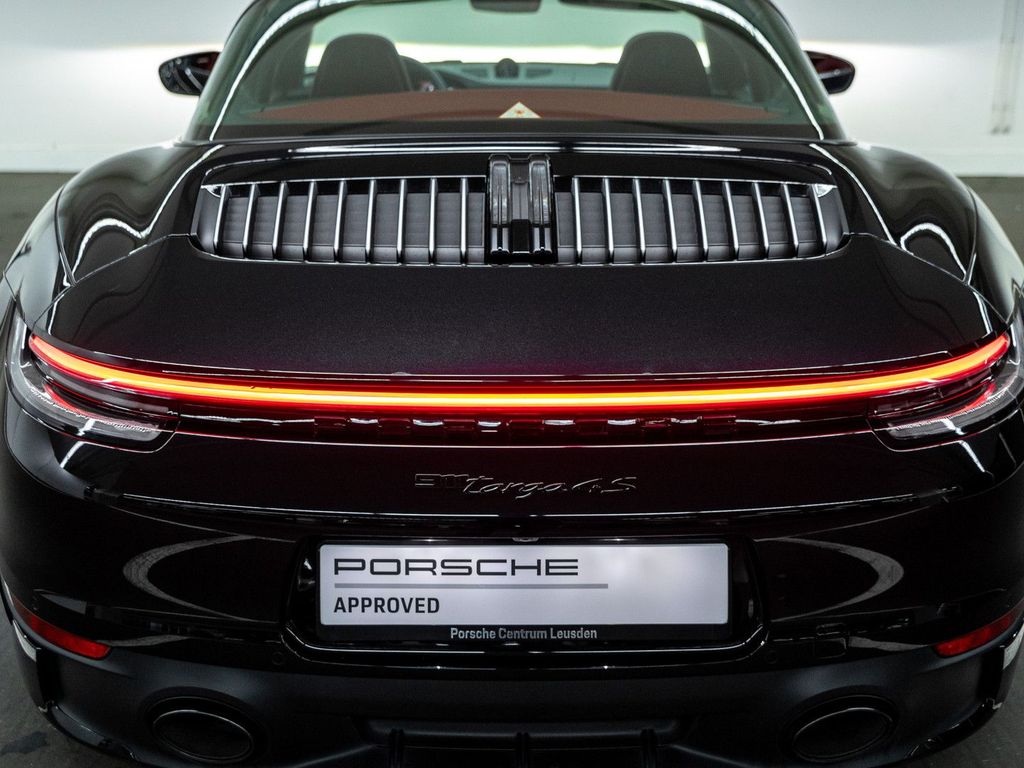 Porsche 992 2021