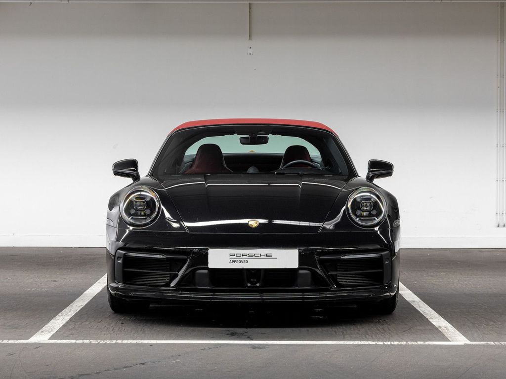 Porsche 992 2021