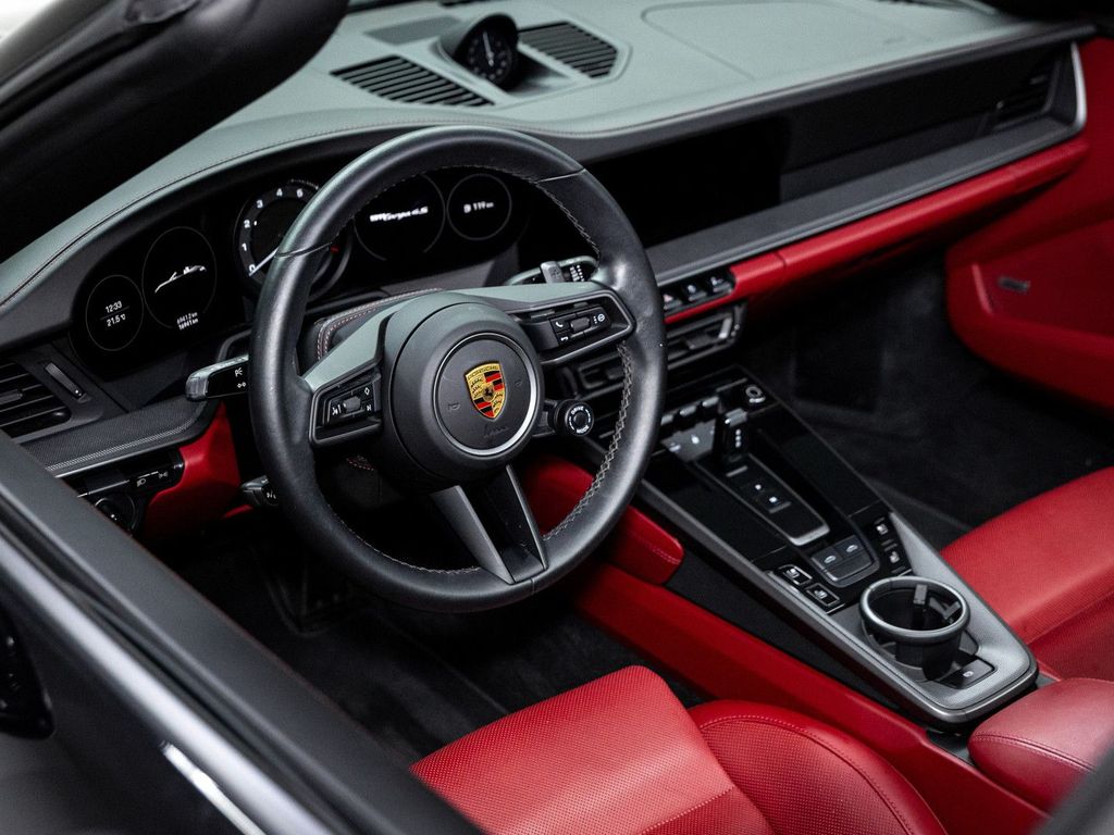 Porsche 992 2021