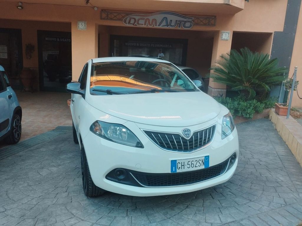 Lancia Ypsilon 2022