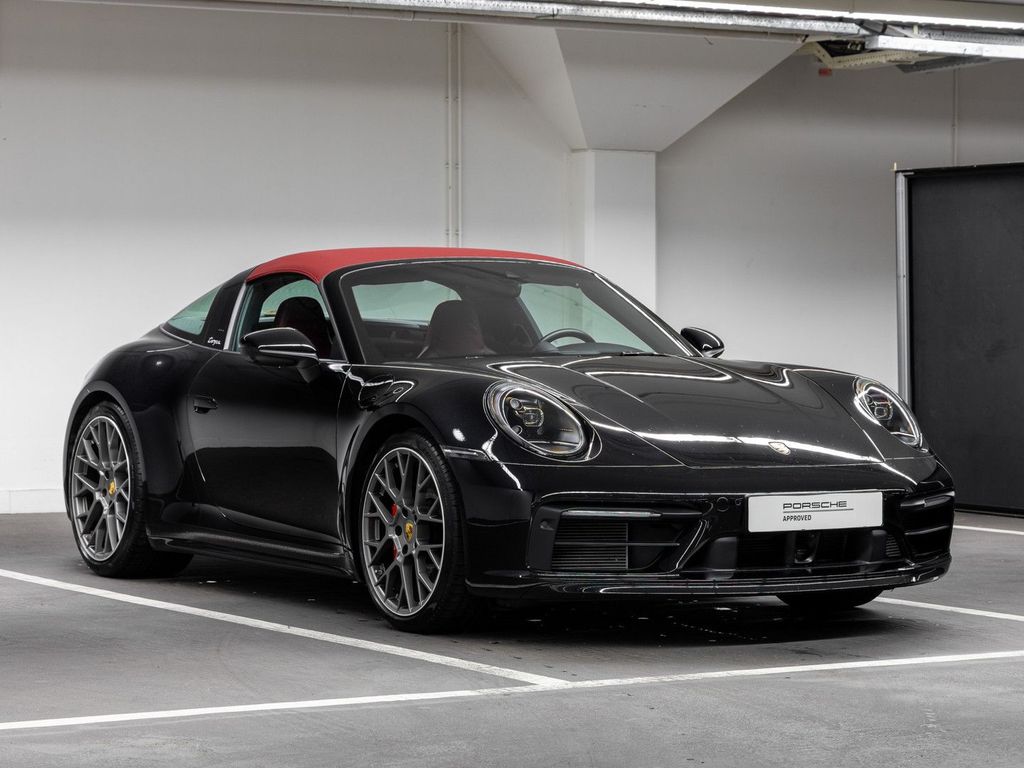 Porsche 992 2021