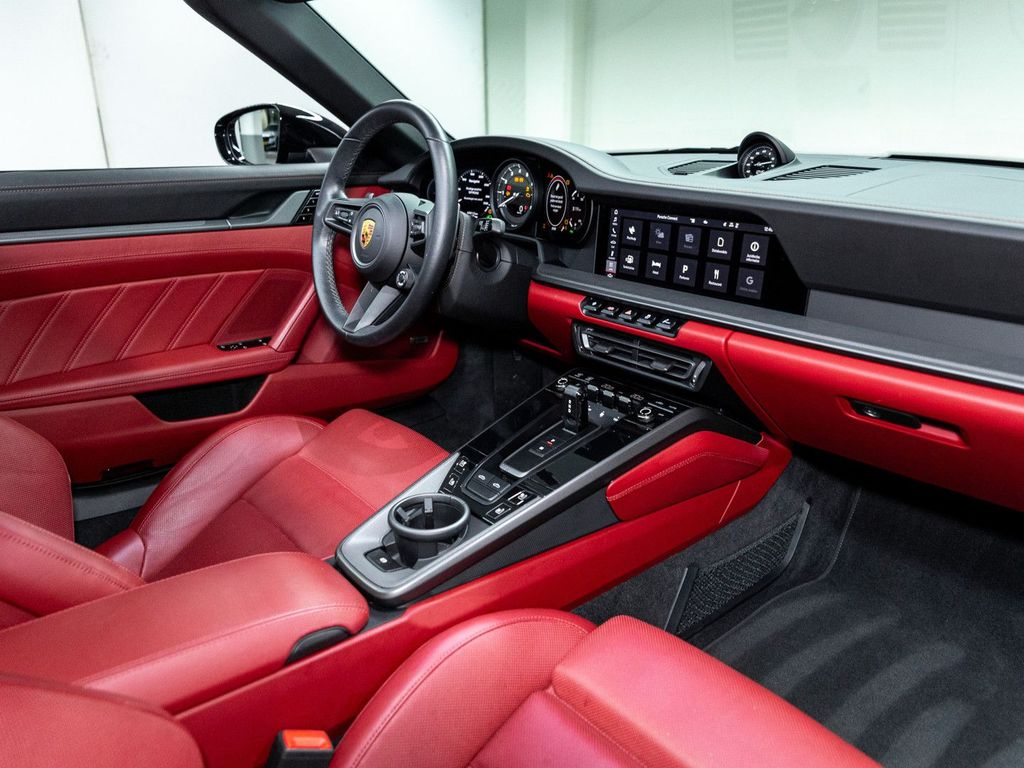 Porsche 992 2021