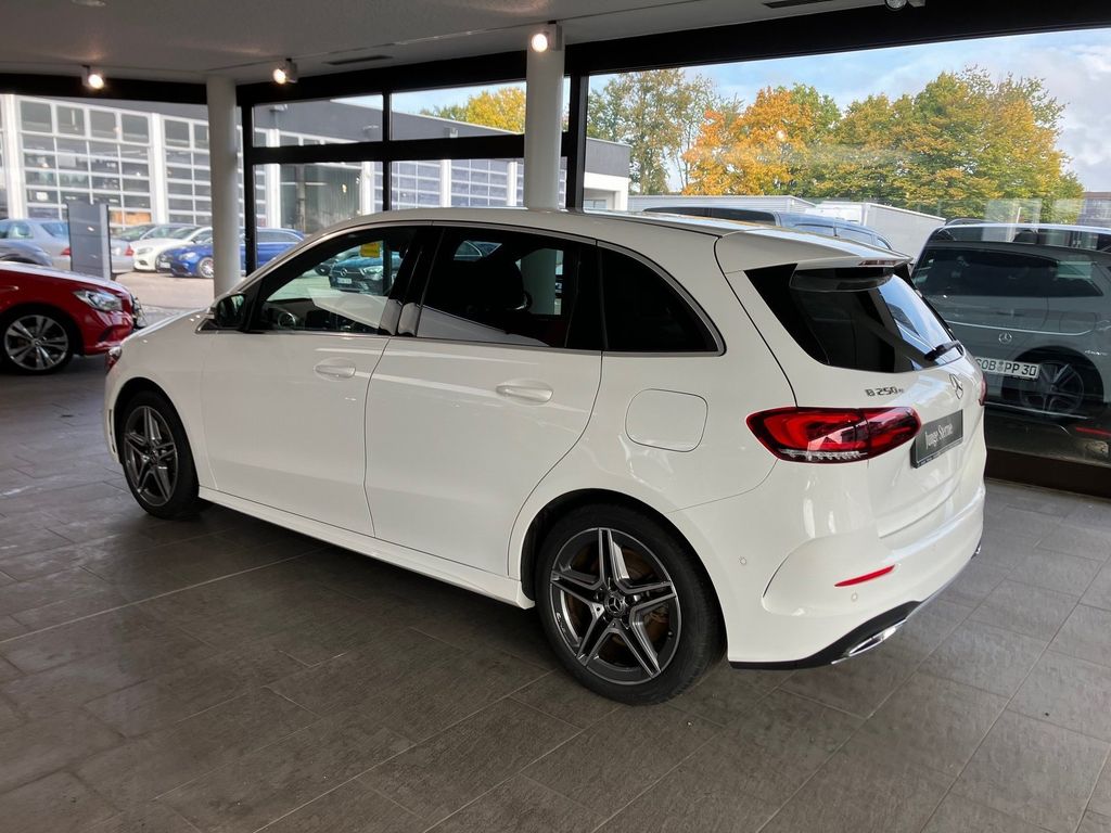Mercedes-Benz B 250 2022