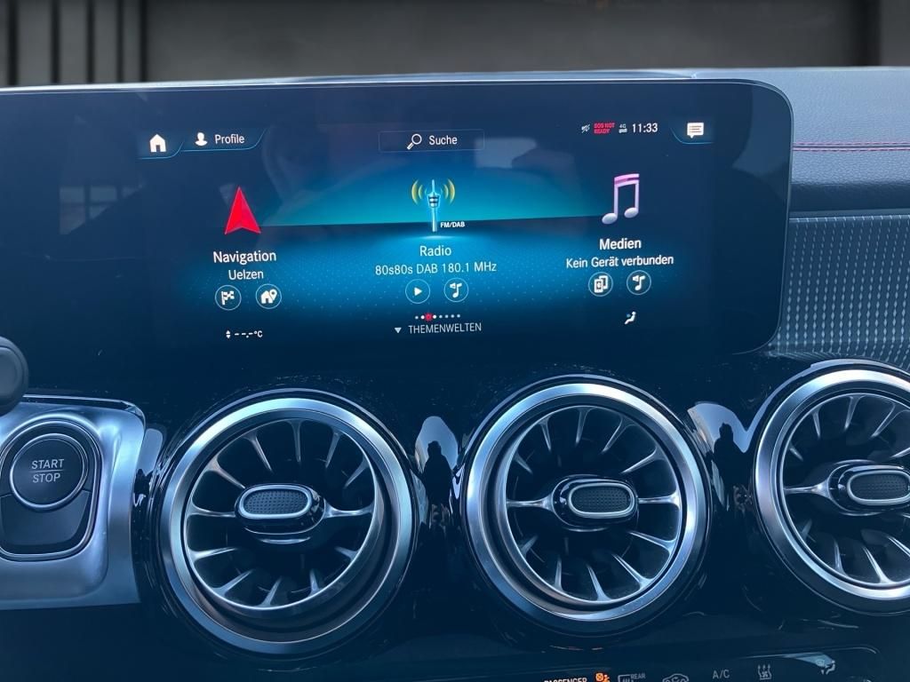 Mercedes-Benz EQB 2023