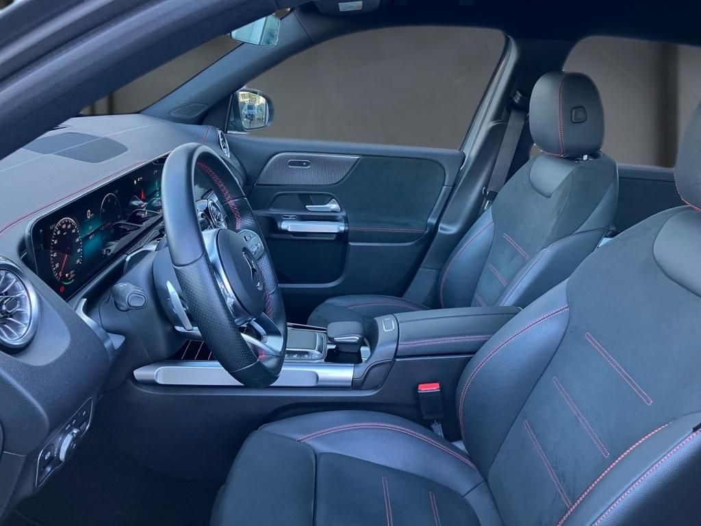 Mercedes-Benz EQB 2023